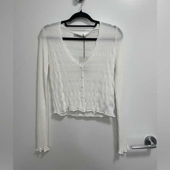 Fine Knit Cardigan with ruffle hem sleeve - Picture 2 of 4